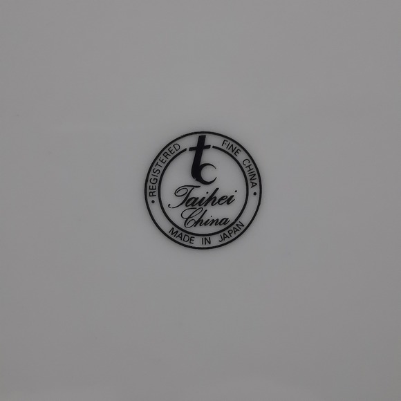 Taihei China Japan Floral Dinner Plate – Blue Pink‎ Flower Rim, 10" - Picture 3 of 4